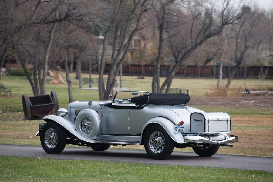  Auburn V12 1250 Salon Dual Ratio Convertible 1934 года  (фото 9 из 14)